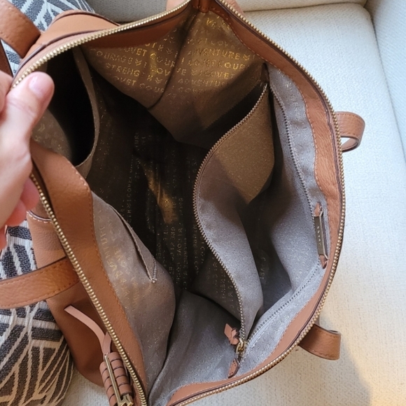 New Kensington Tote - Stella & Dot - Picture 6 of 9